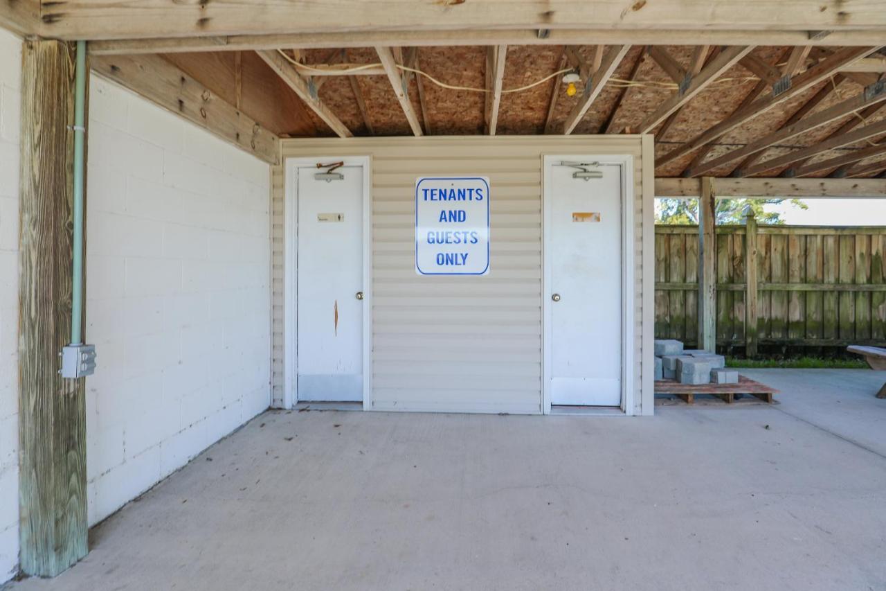 Model Home Near Camp Lejeune With Water View Sneads Ferry Eksteriør bilde